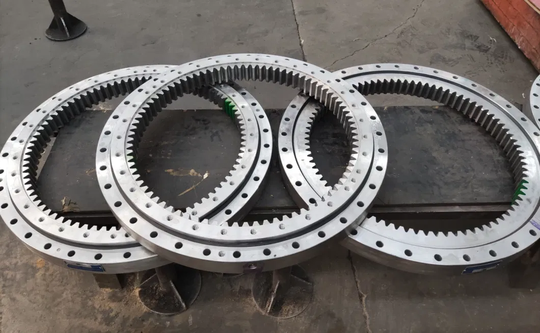 Construction Excavator Crane Roller Swing Gear Slew Drive Slewing Ring Bearing for Solar Tracker Mining Metalworking Industry